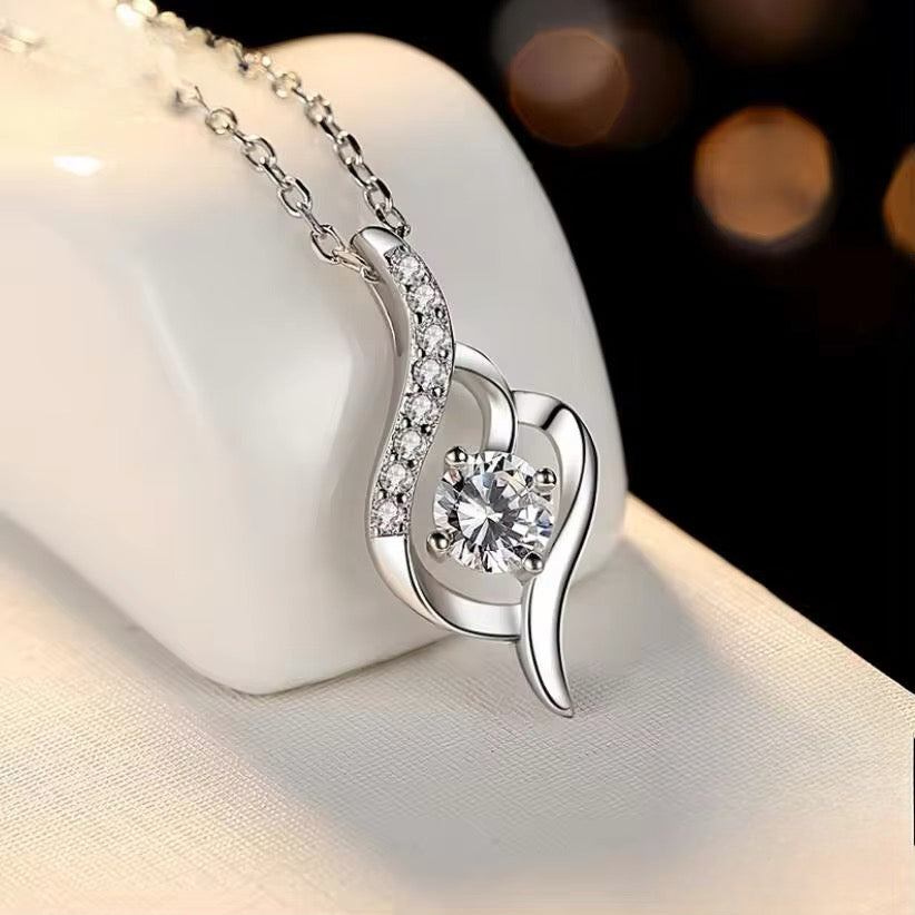 Collar de plata Esterlina 925 y Zircón, modelo colgante de gota de plata, Largo 45 cm.