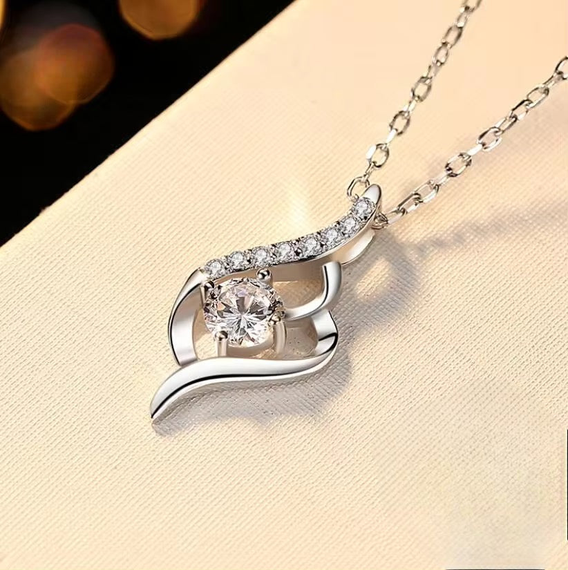 Collar de plata Esterlina 925 y Zircón, modelo colgante de gota de plata, Largo 45 cm.